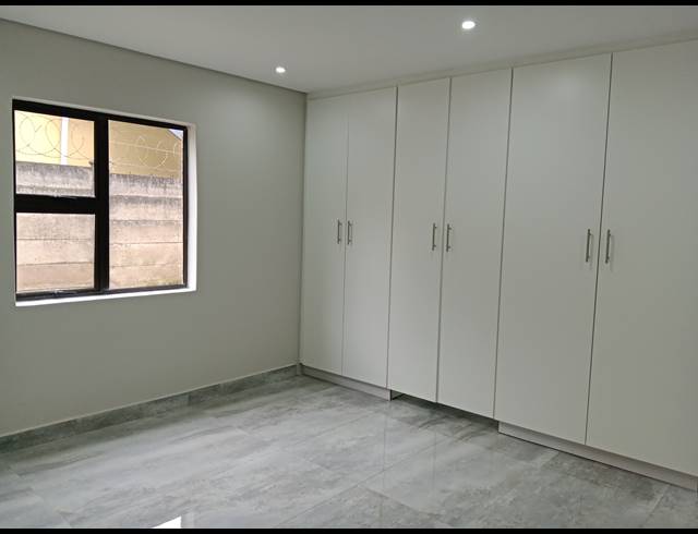 3 BEDROOM FREEHOLD FOR SALE IN NORTHDALE